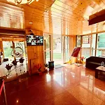 Hotel Aerovista - Best Selling Centrally Heated Hotel Near Mall Road Manali