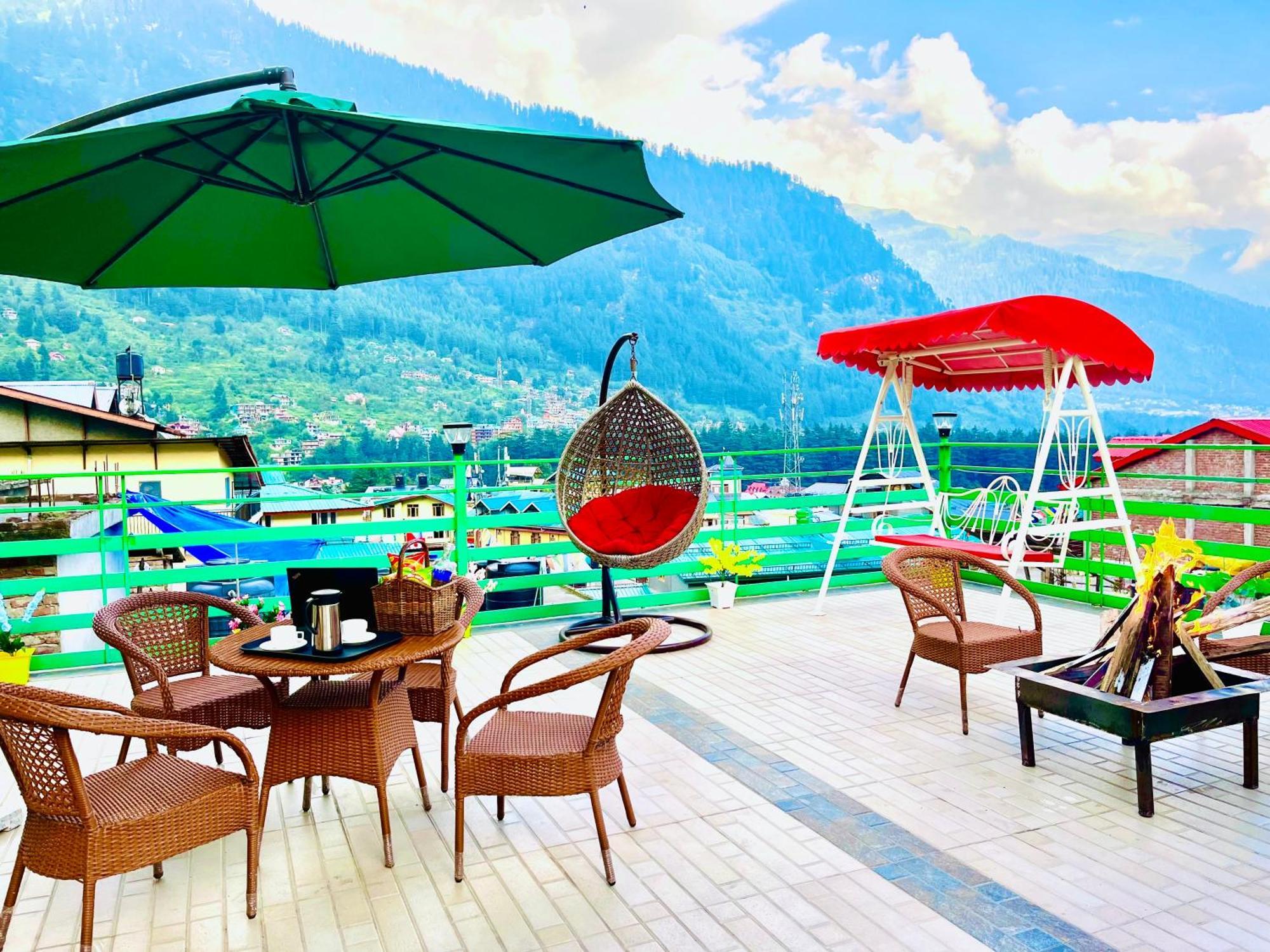 Aerovista - Selling Centrally Heated Near Mall Road Hotel 4*